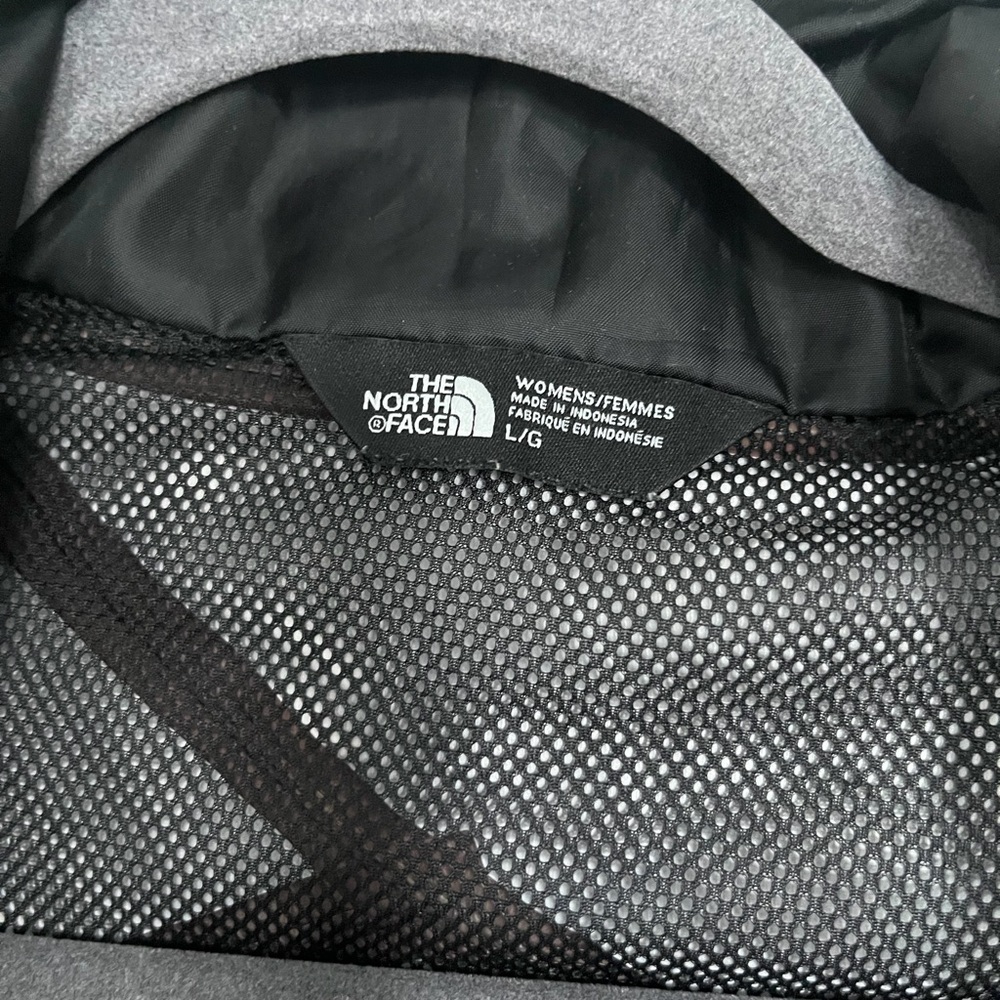 The North Face Black Waterproof Jacket - Picture 3 of 5